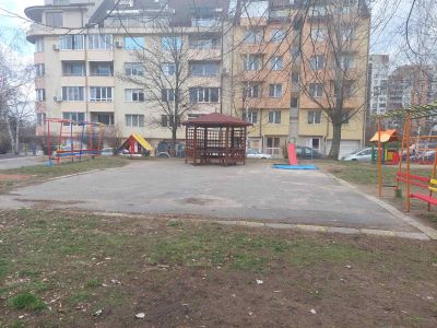ИГРИ И РАЗХОДКИ - ДГ 54 Дъга - София, Красна поляна